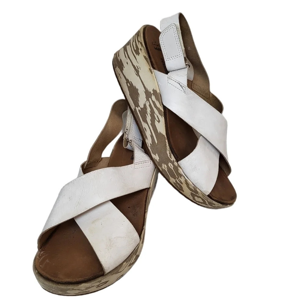 Clarks Stasha Hale Sandal WIDE Wedge Heel Slingback White Leather